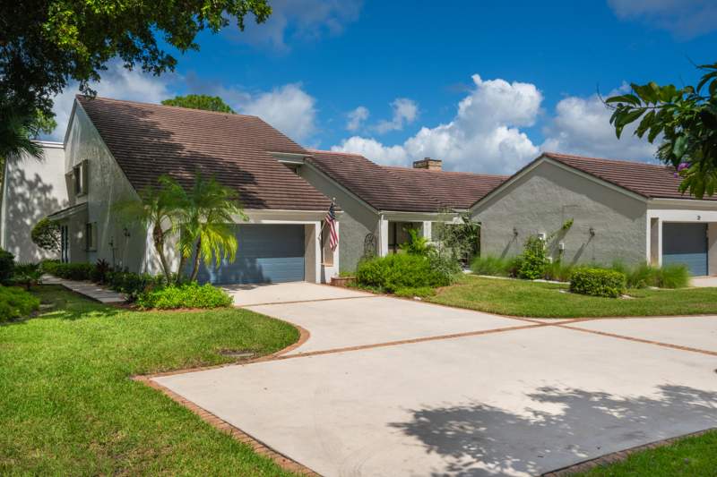 4 bedroom Townhouse at 40 Edinburgh Drive, PGA Resort Community Of Townhomes Of Marlwood, Palm Beach Gardens — photo 2