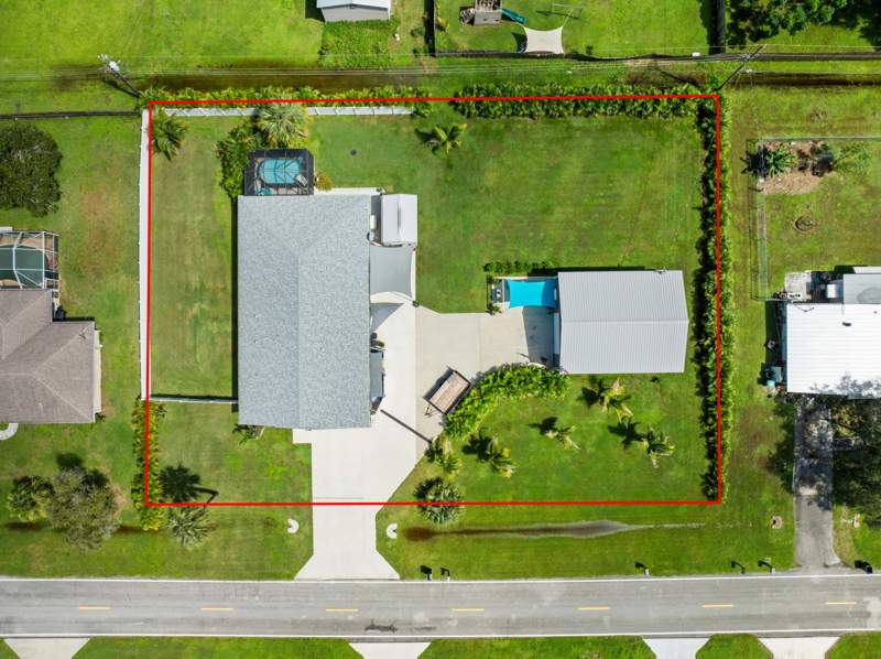 3 bedroom Single Family Residence at 5504 Deleon Avenue, Lakewood Park Unit 12, Fort Pierce — photo 2