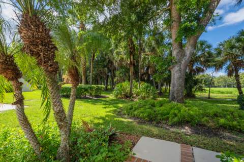 40 Edinburgh Drive, Palm Beach Gardens FL - photo 8 of 84