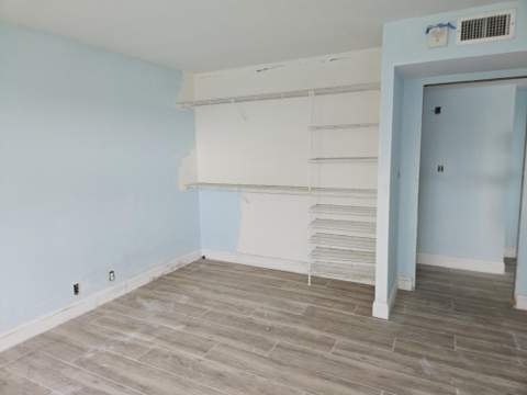 2500 NE 48th Lane #301, Fort Lauderdale FL - photo 6 of 10