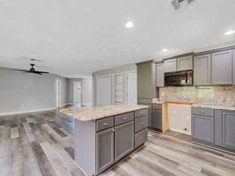 8206 Lakeland Boulevard, Fort Pierce FL - photo 7 of 36