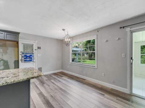 8206 Lakeland Boulevard, Fort Pierce FL - photo 10 of 36
