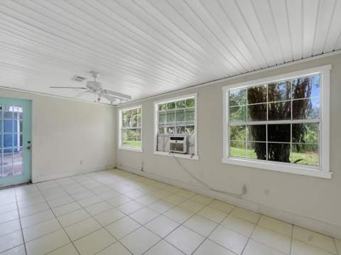 8206 Lakeland Boulevard, Fort Pierce FL - photo 12 of 36