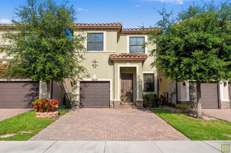 4 bedroom Single Family Residence at 5809 NW 46th Lane, Sabal Palm By Prestige, Tamarac — photo 3