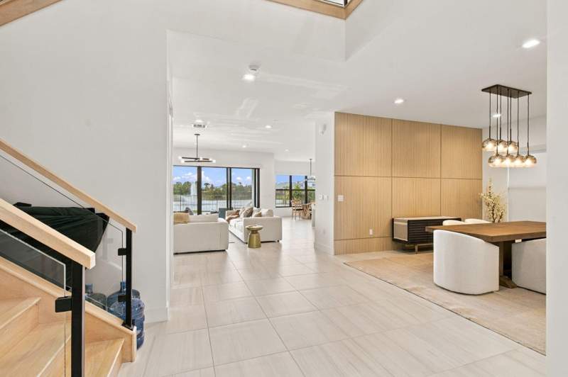 5 bedroom Single Family Residence at 12870 Crane Crossing, Avenir Pod, Palm Beach Gardens — photo 4