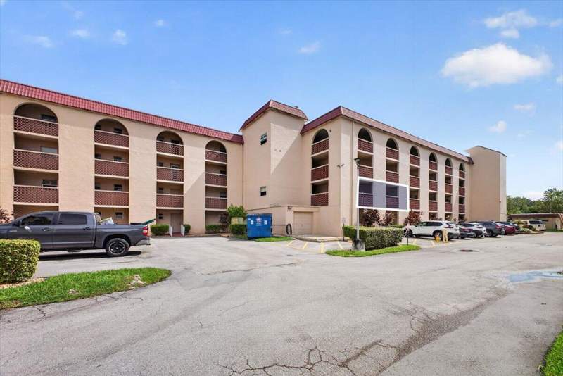 2 bedroom Condominium at 3251 Holiday Springs Boulevard #205, Holiday Springs Village 4 Condo, Margate — photo 2