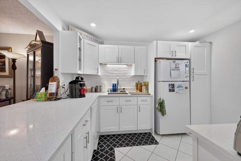 2 bedroom Condominium at 3251 Holiday Springs Boulevard #205, Holiday Springs Village 4 Condo, Margate — photo 3