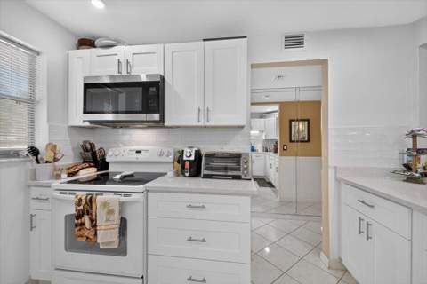 3251 Holiday Springs Boulevard #205, Margate FL - photo 8 of 20