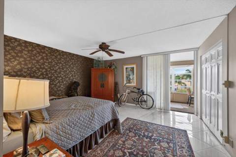 3251 Holiday Springs Boulevard #205, Margate FL - photo 12 of 20