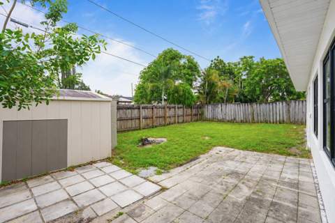 5472 NW 1st Avenue, Oakland Park FL - photo 8 of 10