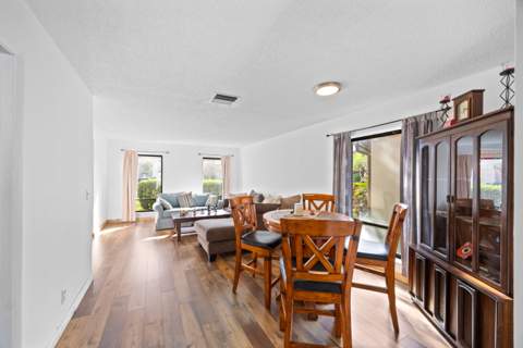 310 Sandtree Drive, Palm Beach Gardens FL - photo 7 of 39
