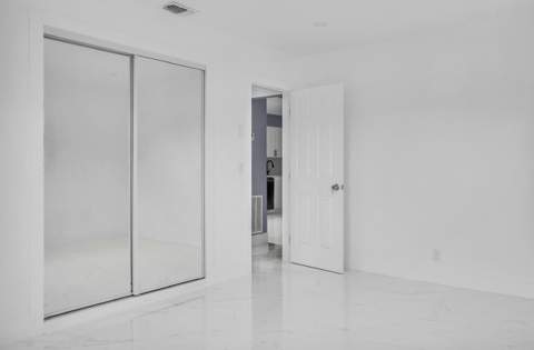 915 SW 3rd Street, Boynton Beach FL - photo 9 of 22
