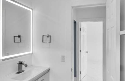 915 SW 3rd Street, Boynton Beach FL - photo 11 of 22