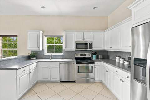 1295 Windsor Lane, Weston FL - photo 12 of 47