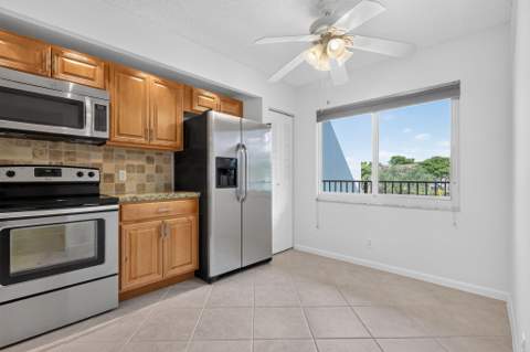 12800 SW 7th Court #307G, Pembroke Pines FL - photo 8 of 33