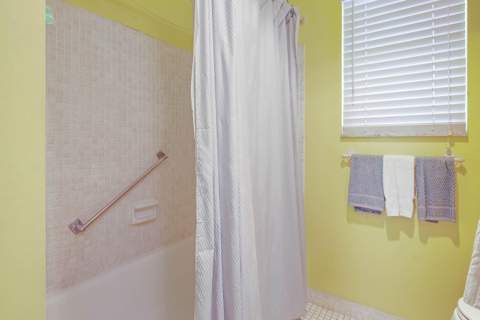 3755 Via Poinciana #402, Lake Worth FL - photo 16 of 45