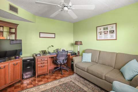 3755 Via Poinciana #402, Lake Worth FL - photo 18 of 45