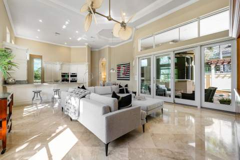 807 Floret Drive, Palm Beach Gardens FL - photo 11 of 37