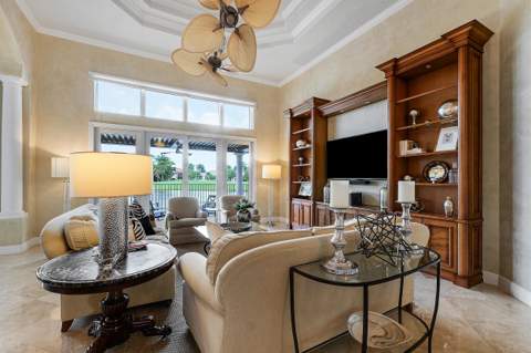 807 Floret Drive, Palm Beach Gardens FL - photo 13 of 37