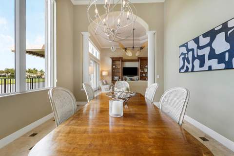 807 Floret Drive, Palm Beach Gardens FL - photo 17 of 37