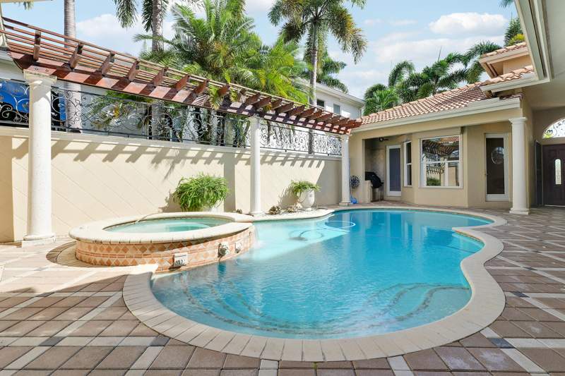 4 bedroom Single Family Residence at 807 Floret Drive, Frenchmans Reserve, Palm Beach Gardens — photo 4