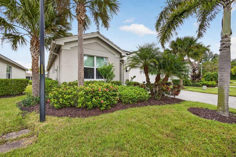 3 bedroom Single Family Residence at 11839 SW Jasper Lake Way, Riverland Parcel A - Plat Six, Port St. Lucie — photo 4