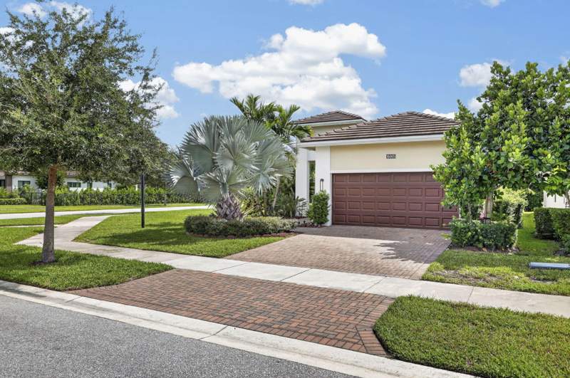 2 bedroom Single Family Residence at 16065 Key Biscayne Lane, Cresswind Palm Beach, Westlake — photo 4