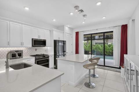 16065 Key Biscayne Lane, Westlake FL - photo 17 of 87