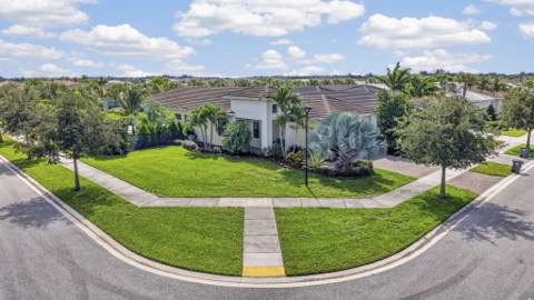 16065 Key Biscayne Lane, Westlake FL - photo 8 of 87