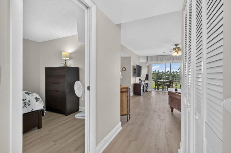 2 bedroom Condominium at 3871 Via Poinciana #407, Poinciana Place Condo 1,2,8 And 9, Lake Worth — photo 3