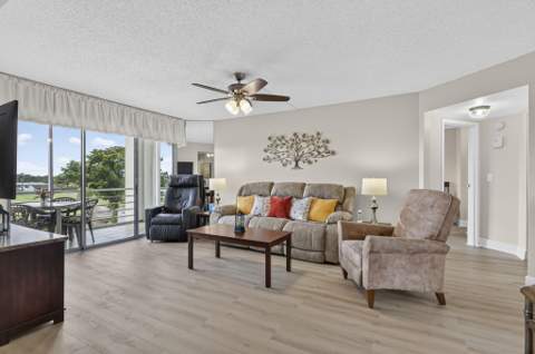 3871 Via Poinciana #407, Lake Worth FL - photo 14 of 67