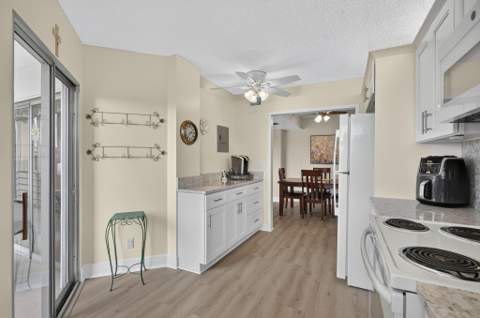 3871 Via Poinciana #407, Lake Worth FL - photo 24 of 67