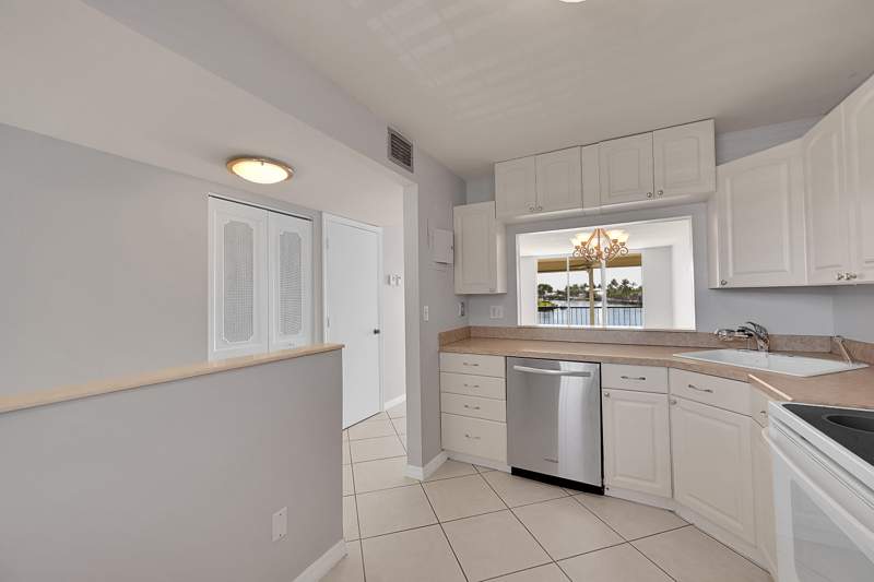 2 bedroom Condominium at 777 S Federal Highway #205G, Island Club One Condo, Pompano Beach — photo 4