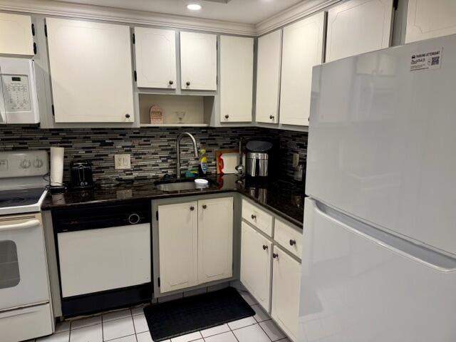 1 bedroom Condominium at 2600 S Course Drive #107, No 15 Palm-Aire Country Club, Pompano Beach — photo 3