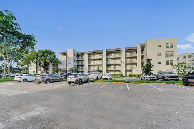 2 bedroom Condominium at 9460 Poinciana Place #203, Poinciana 6 Of Pine Island Ridge, Davie — photo 3