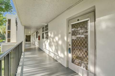 9460 Poinciana Place #203, Davie FL - photo 6 of 51