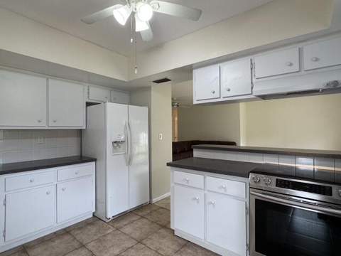 8306 NW 74th Terrace, Tamarac FL - photo 11 of 37