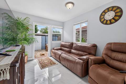 946 Mcintosh Street, West Palm Beach FL - photo 17 of 53