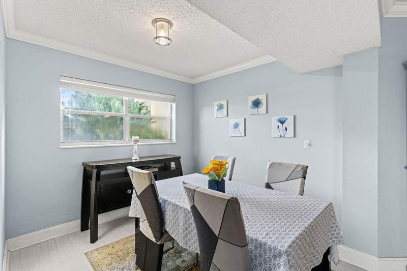 2 bedroom Condominium at 3590 Via Poinciana #216, Poinciana Place Condo 1,2,8 And 9, Lake Worth — photo 5