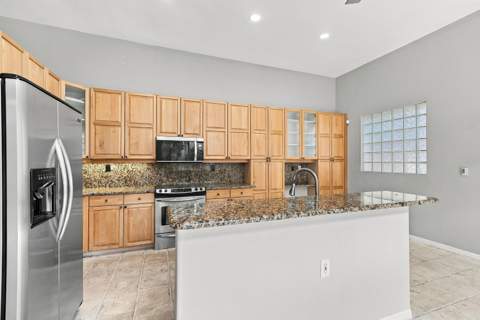 1115 Papaya Street, Hollywood FL - photo 16 of 59