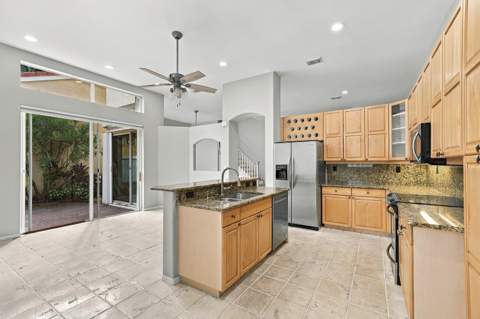 1115 Papaya Street, Hollywood FL - photo 18 of 59