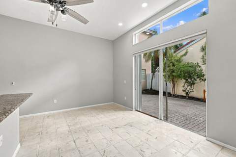 1115 Papaya Street, Hollywood FL - photo 23 of 59