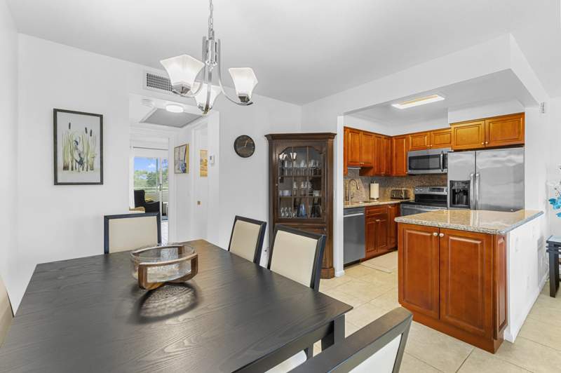 1 bedroom Condominium at 3015 Berkshire A, Berkshire A Condo, Deerfield Beach — photo 4