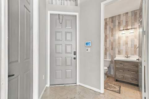 1115 Papaya Street, Hollywood FL - photo 7 of 59