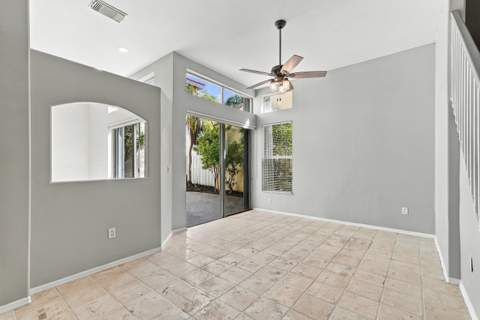 1115 Papaya Street, Hollywood FL - photo 12 of 59
