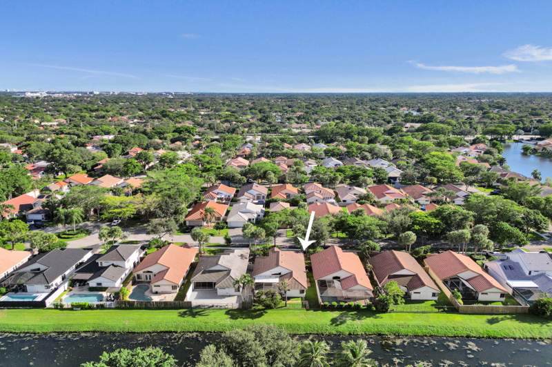 3 bedroom Single Family Residence at 9361 NW 18th Drive, Jacaranda Parcel 252A, Plantation — photo 3