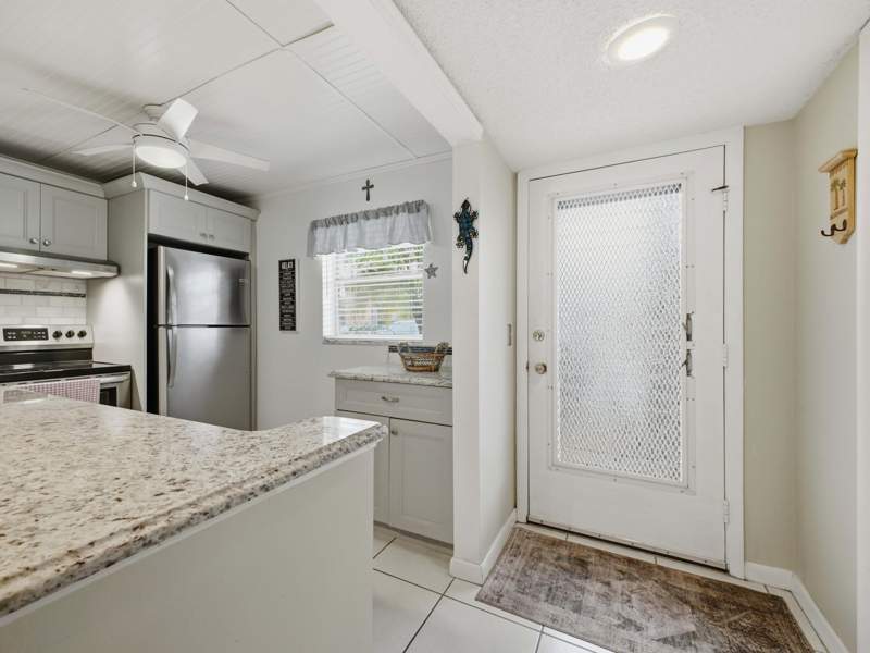 1 bedroom Condominium at 2620 NE 1st Court #1050, Village Royale Greenway Condo, Boynton Beach — photo 2