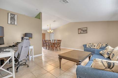 102 Sand Pine Way, Royal Palm Beach FL - photo 8 of 32
