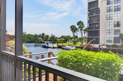 8 Royal Palm Way #104, Boca Raton FL - photo 16 of 65