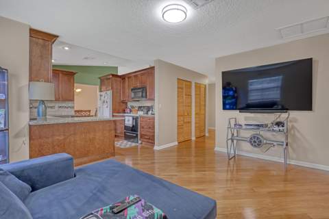 102 Sand Pine Way, Royal Palm Beach FL - photo 15 of 32